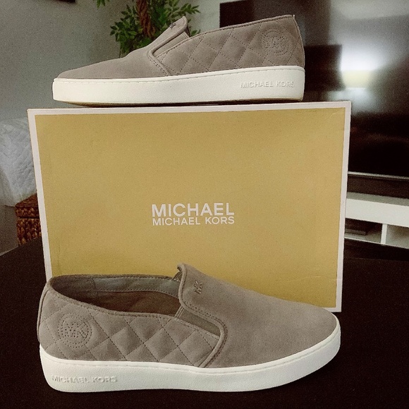 Michael Kors Keaton Quilted Slip Ons - Picture 1 of 3